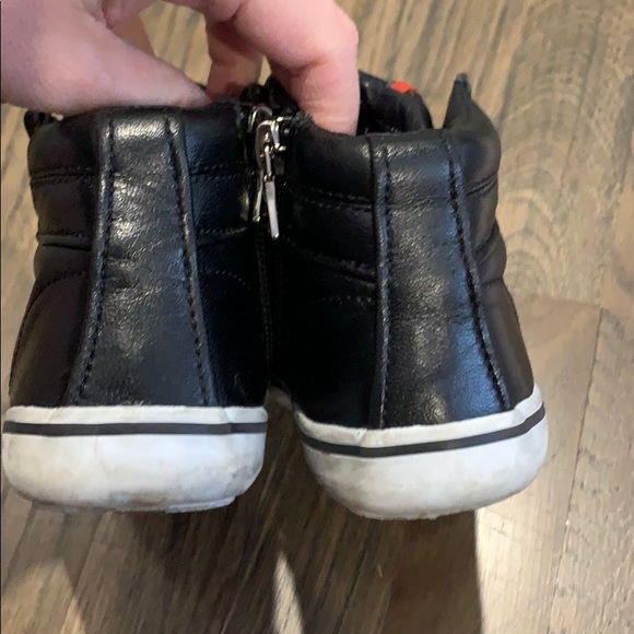 Kids unisex Prada sneakers - Picture 3 of 8